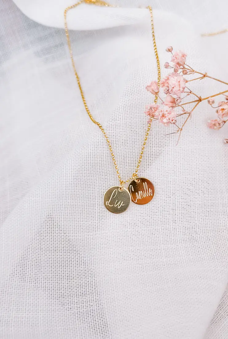 Ketting met gegraveerd hangertje