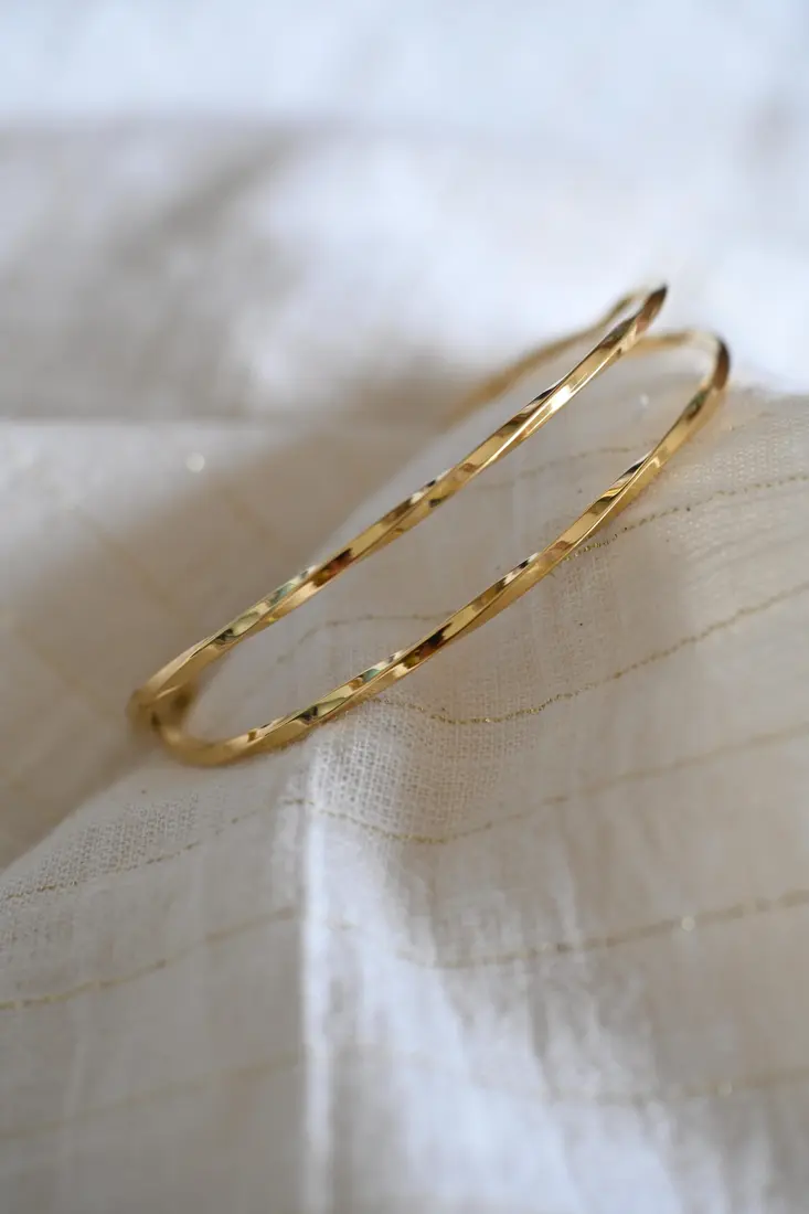 Open stainless steel armband